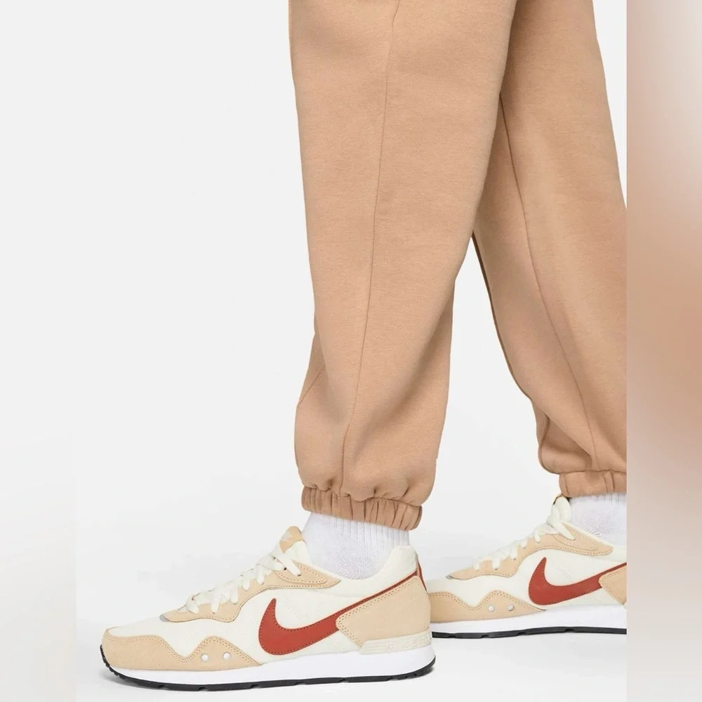 Nike Collection Fleece Loose-Fit Cuffed Sweatpants- Sand- Size XS
